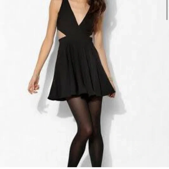 Urban Outfitters Sparkle and Fade Black cut out skater dress sz 6 - Picture 2 of 11